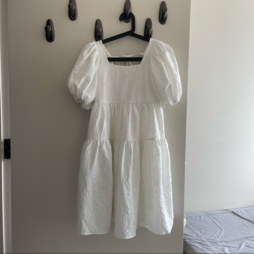 Sun dress in white